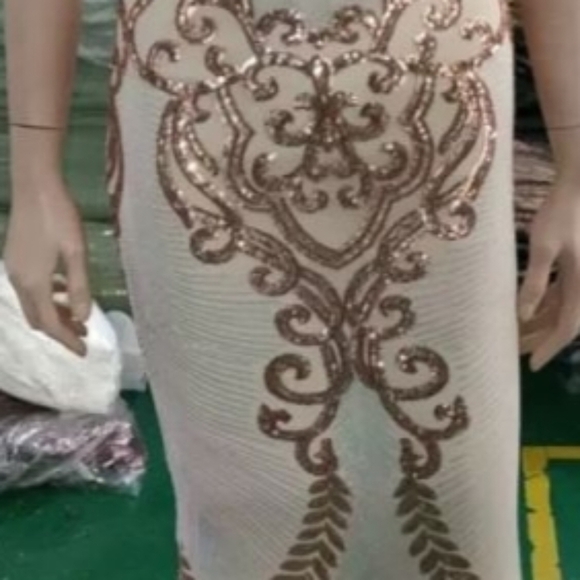 Gold, Floral,V Neck, Round Back, Sleeveless, Beaded, Sequined, Mermaid… - Picture 14 of 16